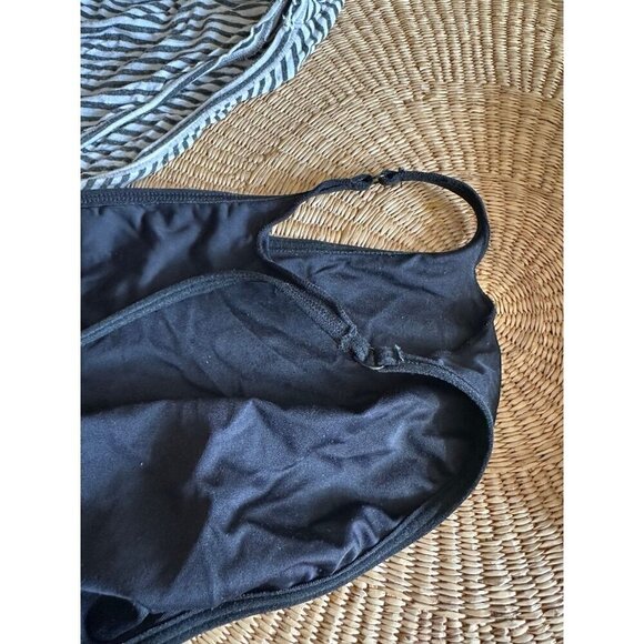 3 pairs Women’s size large bottoms - Picture 6 of 6